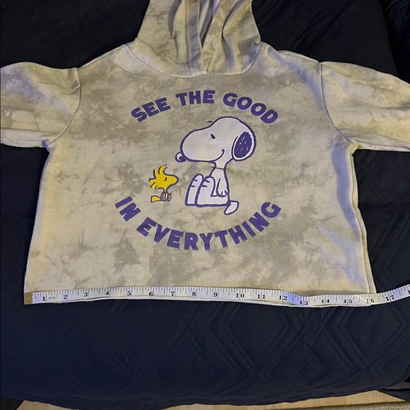 Peanuts - Summer Edition - Snoopy & Woodstock Relaxing - Cropped Pullover Hoodie - Picture 10 of 12